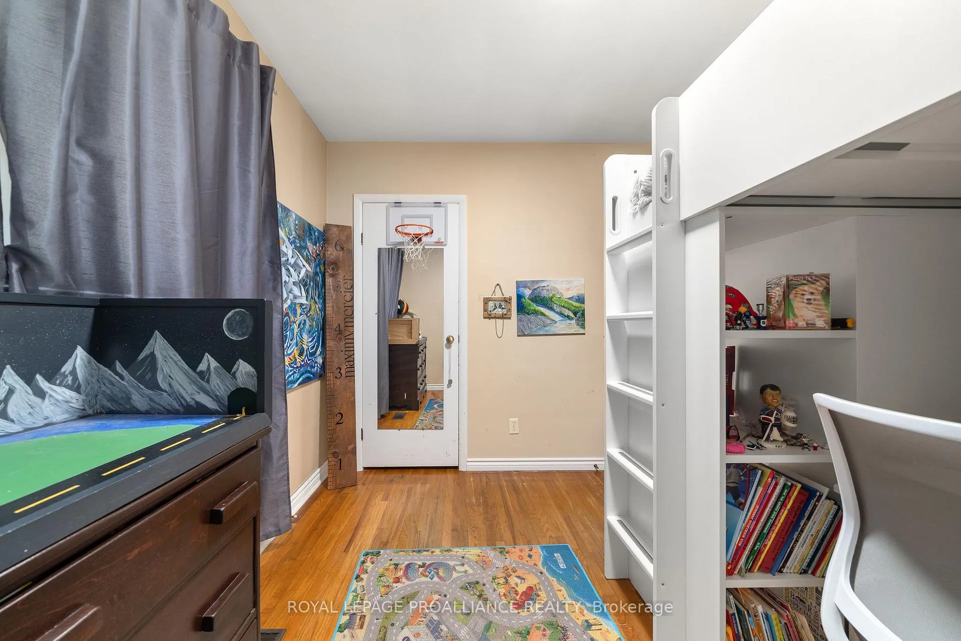 Photo 25 of 206 Elmwood Drive, Belleville, Thurlow Ward — HOMEH