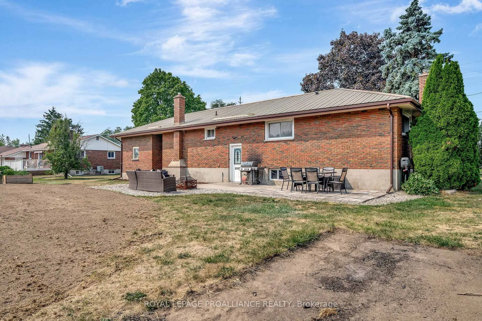 Photo 41 of 206 Elmwood Drive, Belleville, Thurlow Ward — HOMEH