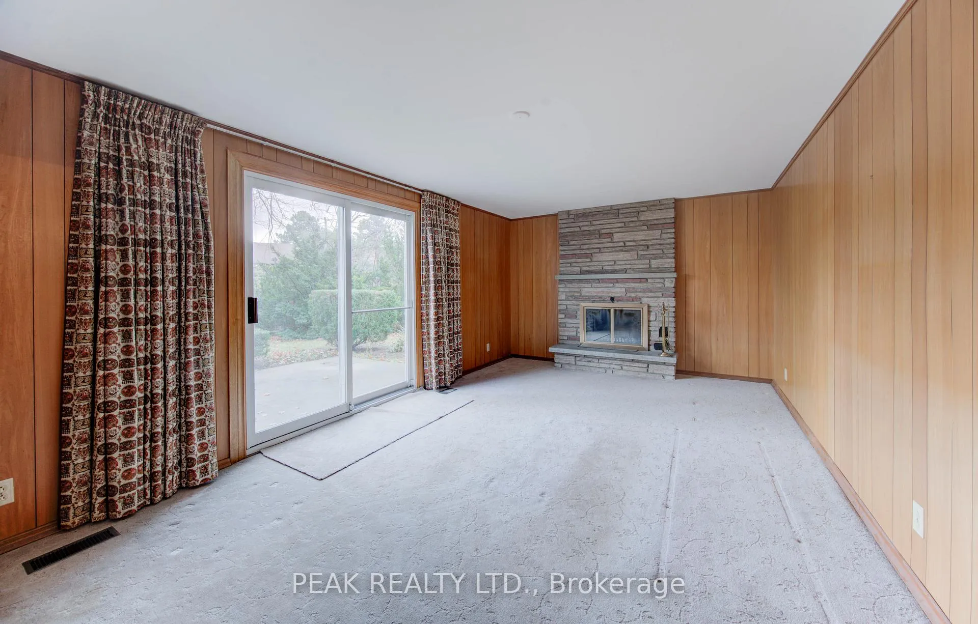 Photo 8 of 38 Glenwood Drive, Kitchener — HOMEH