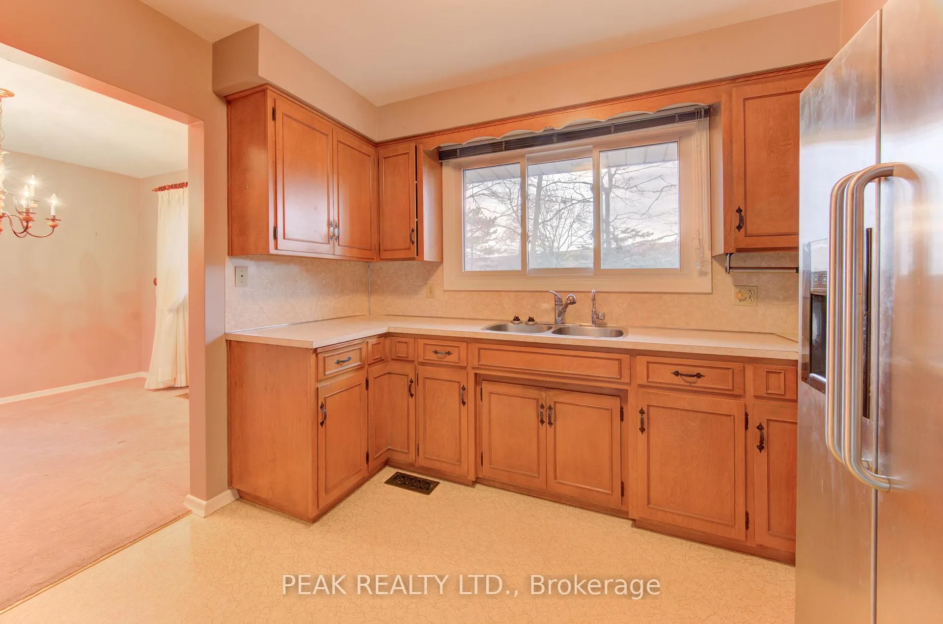 Photo 20 of 38 Glenwood Drive, Kitchener — HOMEH