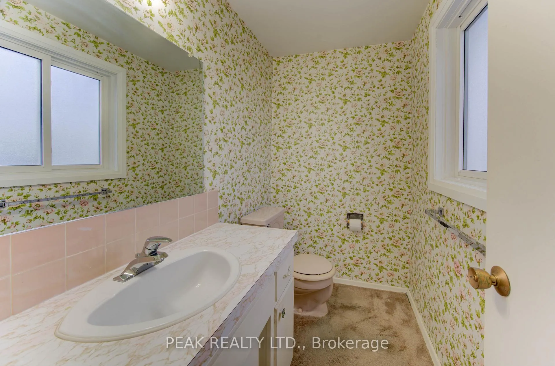 Photo 31 of 38 Glenwood Drive, Kitchener — HOMEH