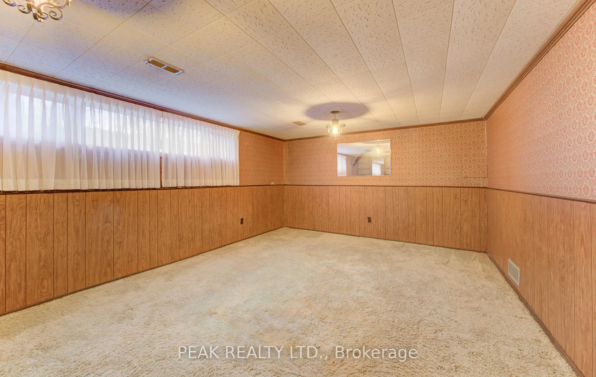 Photo 32 of 38 Glenwood Drive, Kitchener — HOMEH