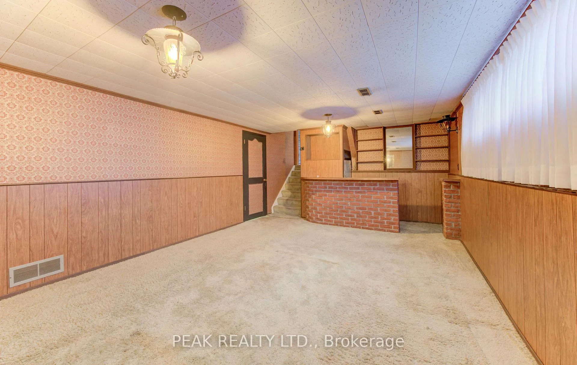 Photo 34 of 38 Glenwood Drive, Kitchener — HOMEH