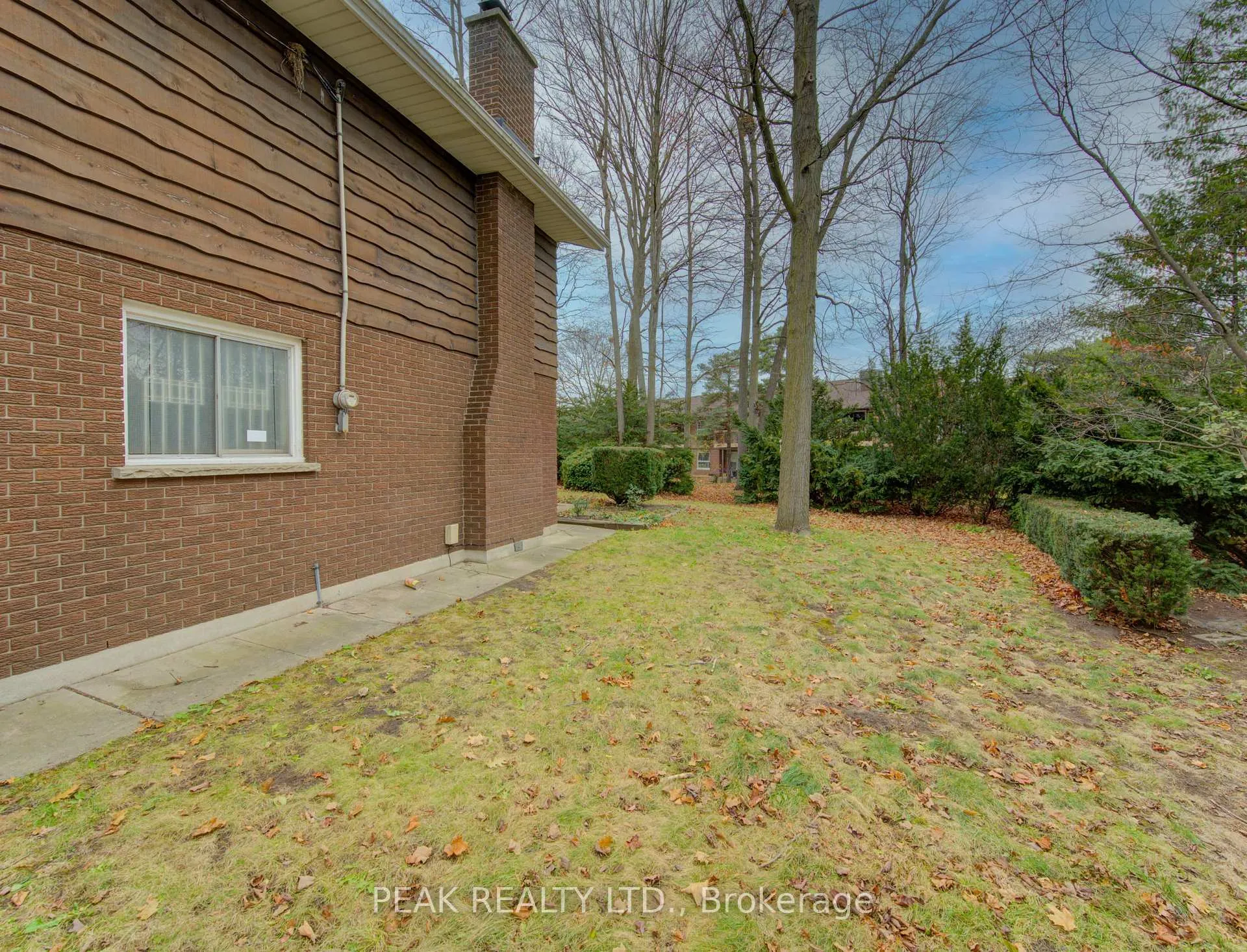 Photo 40 of 38 Glenwood Drive, Kitchener — HOMEH