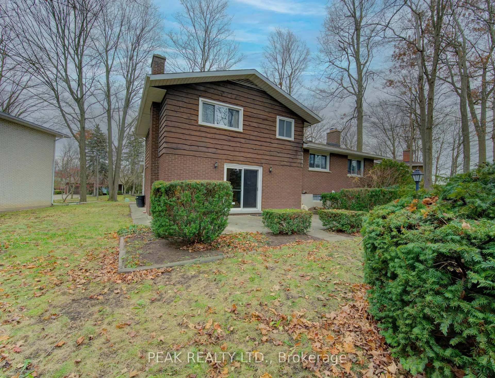 Photo 42 of 38 Glenwood Drive, Kitchener — HOMEH