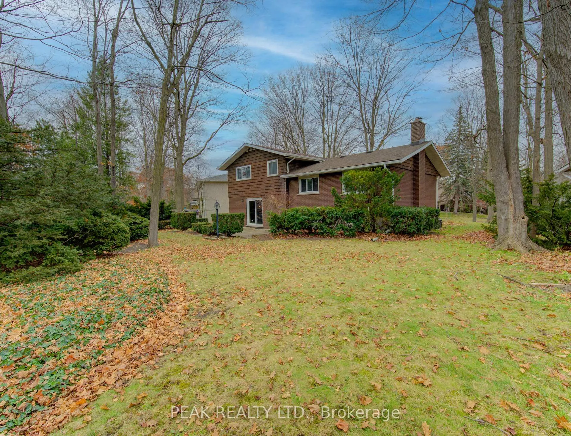 Photo 43 of 38 Glenwood Drive, Kitchener — HOMEH
