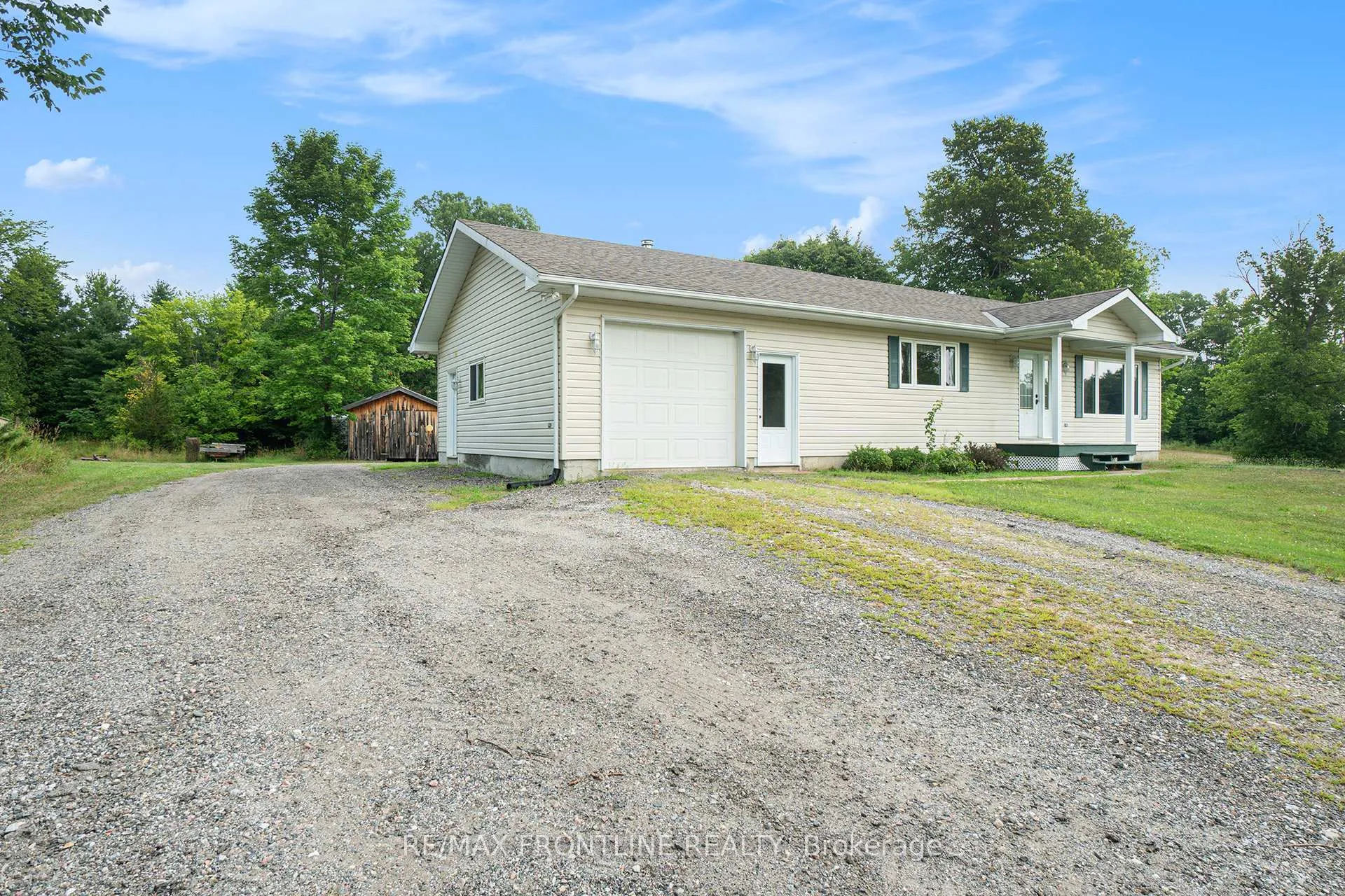 Photo 3 of 20650 Hwy 7, Tay Valley, Bathurst/Burgess & Sherbrooke (Bathurst) Twp — HOMEH