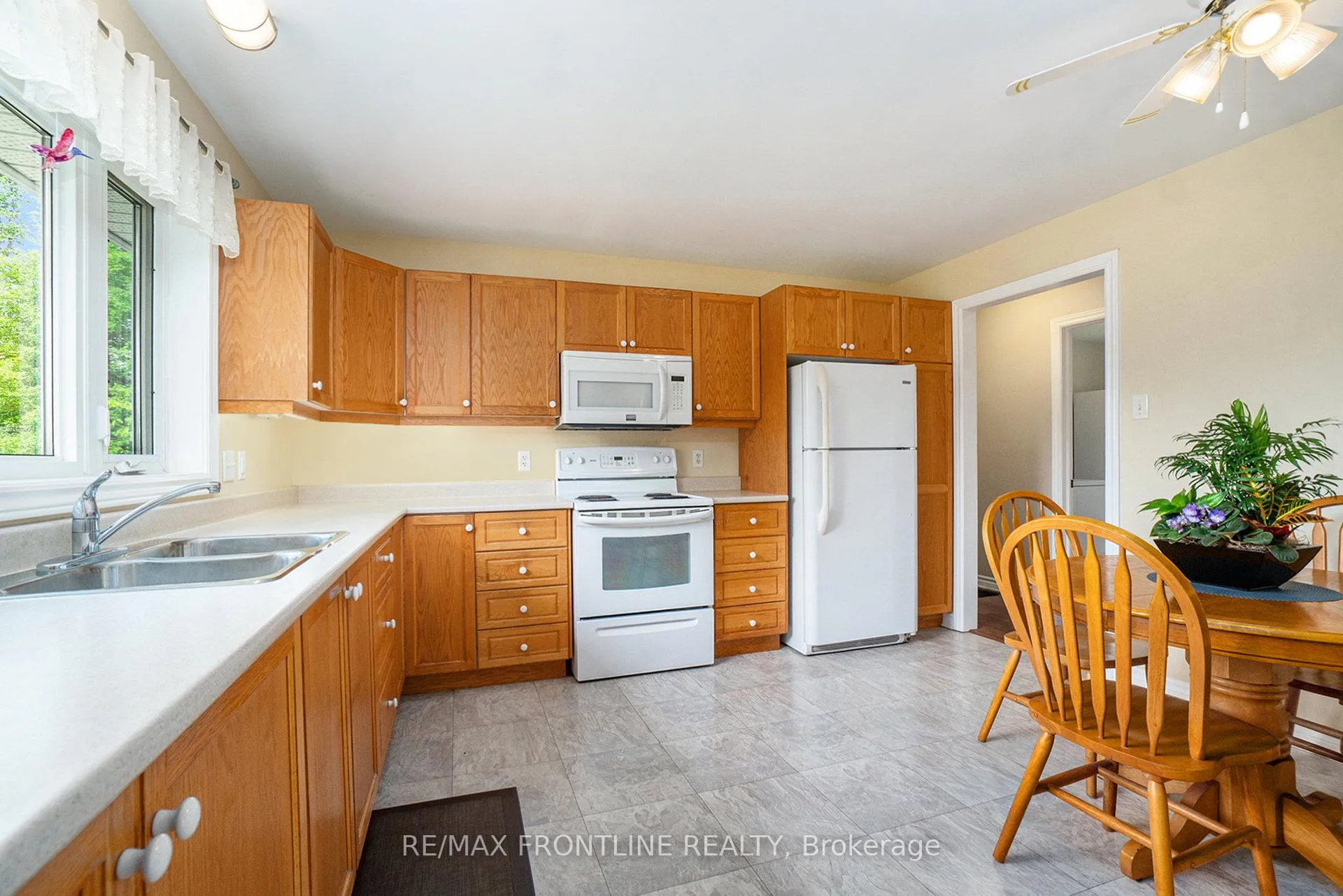 Photo 11 of 20650 Hwy 7, Tay Valley, Bathurst/Burgess & Sherbrooke (Bathurst) Twp — HOMEH