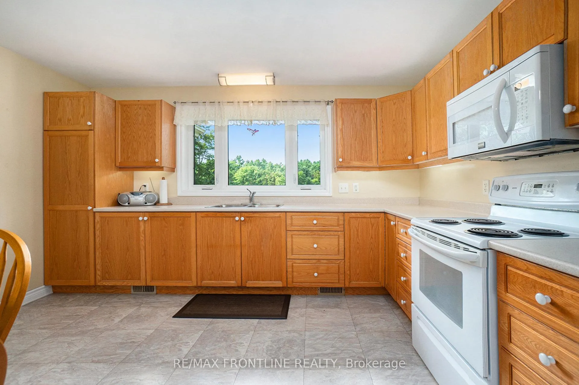 Photo 14 of 20650 Hwy 7, Tay Valley, Bathurst/Burgess & Sherbrooke (Bathurst) Twp — HOMEH