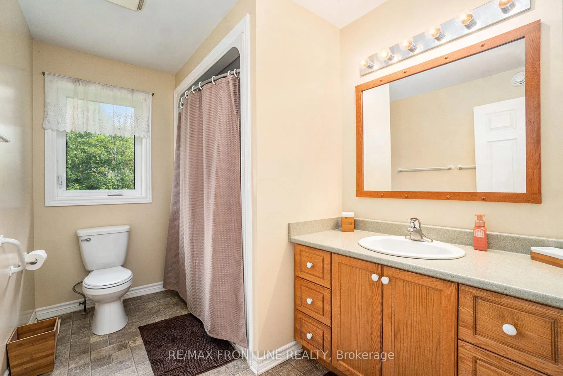 Photo 21 of 20650 Hwy 7, Tay Valley, Bathurst/Burgess & Sherbrooke (Bathurst) Twp — HOMEH