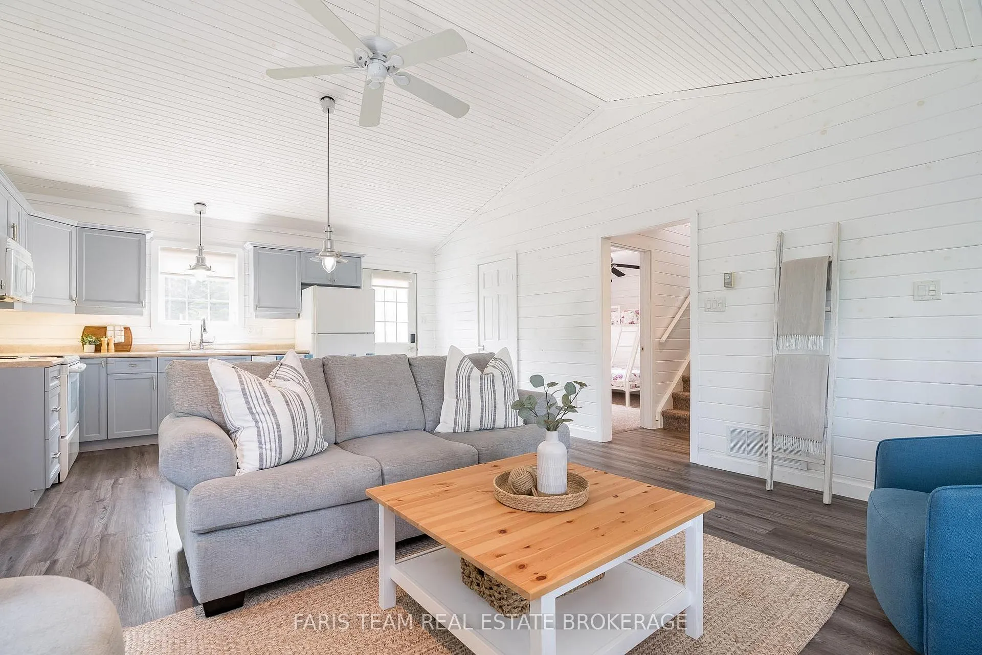 Photo 12 of 32 Algonquin Trail, Wasaga Beach — HOMEH