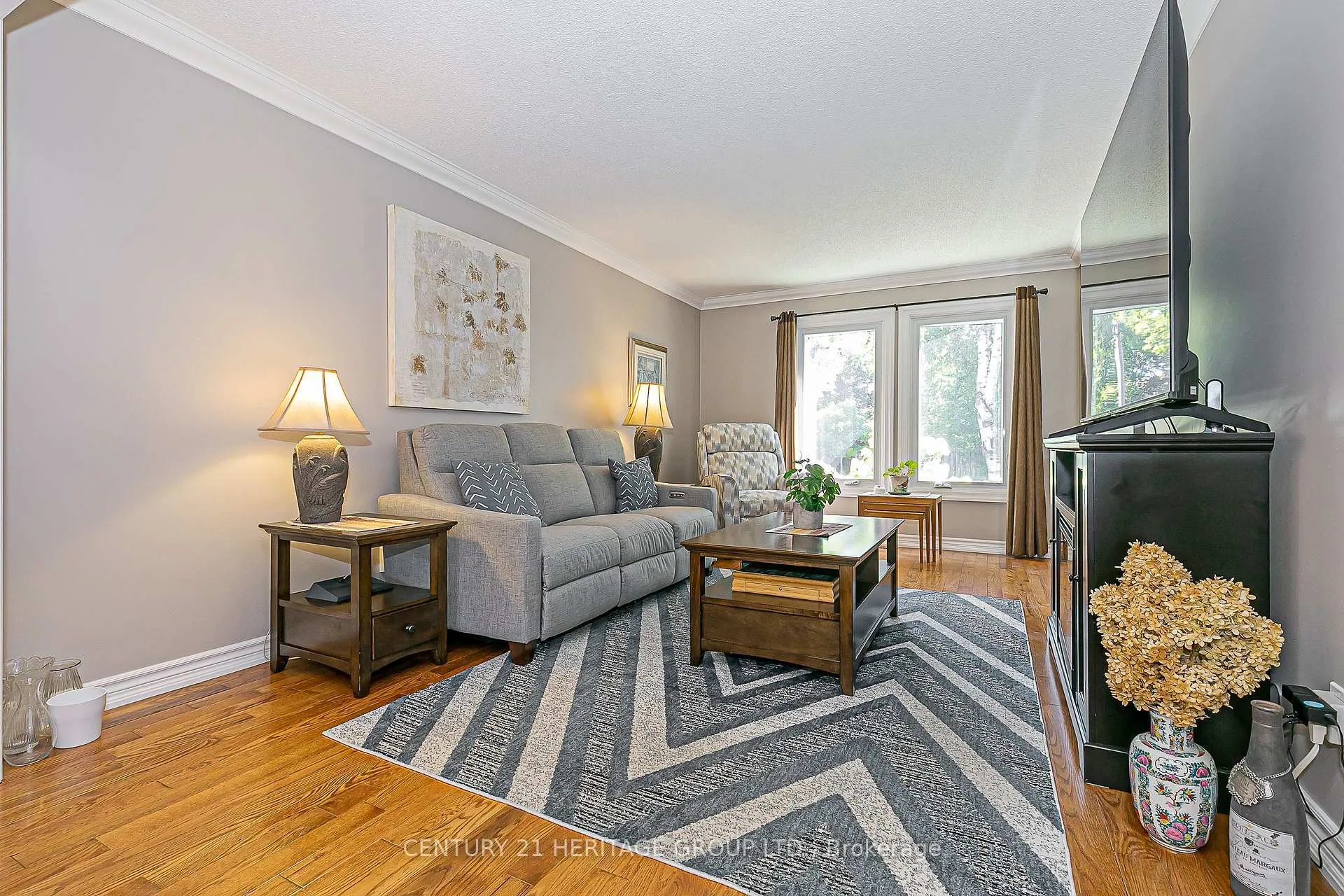 Photo 6 of 40 Albery Crescent, Aurora, Aurora Highlands — HOMEH