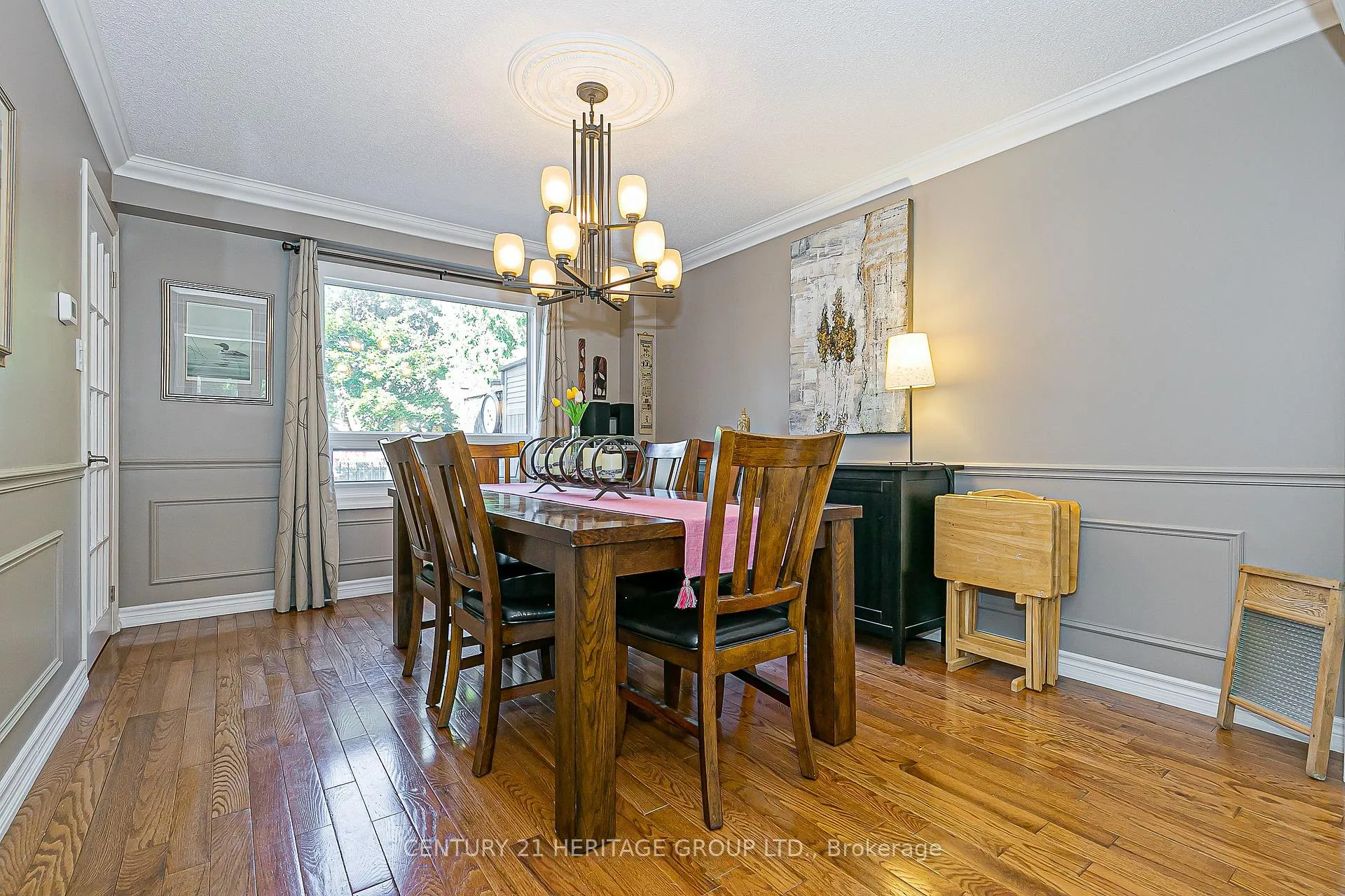 Photo 7 of 40 Albery Crescent, Aurora, Aurora Highlands — HOMEH