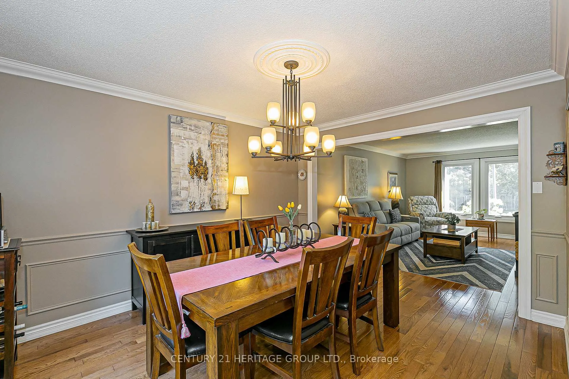 Photo 8 of 40 Albery Crescent, Aurora, Aurora Highlands — HOMEH