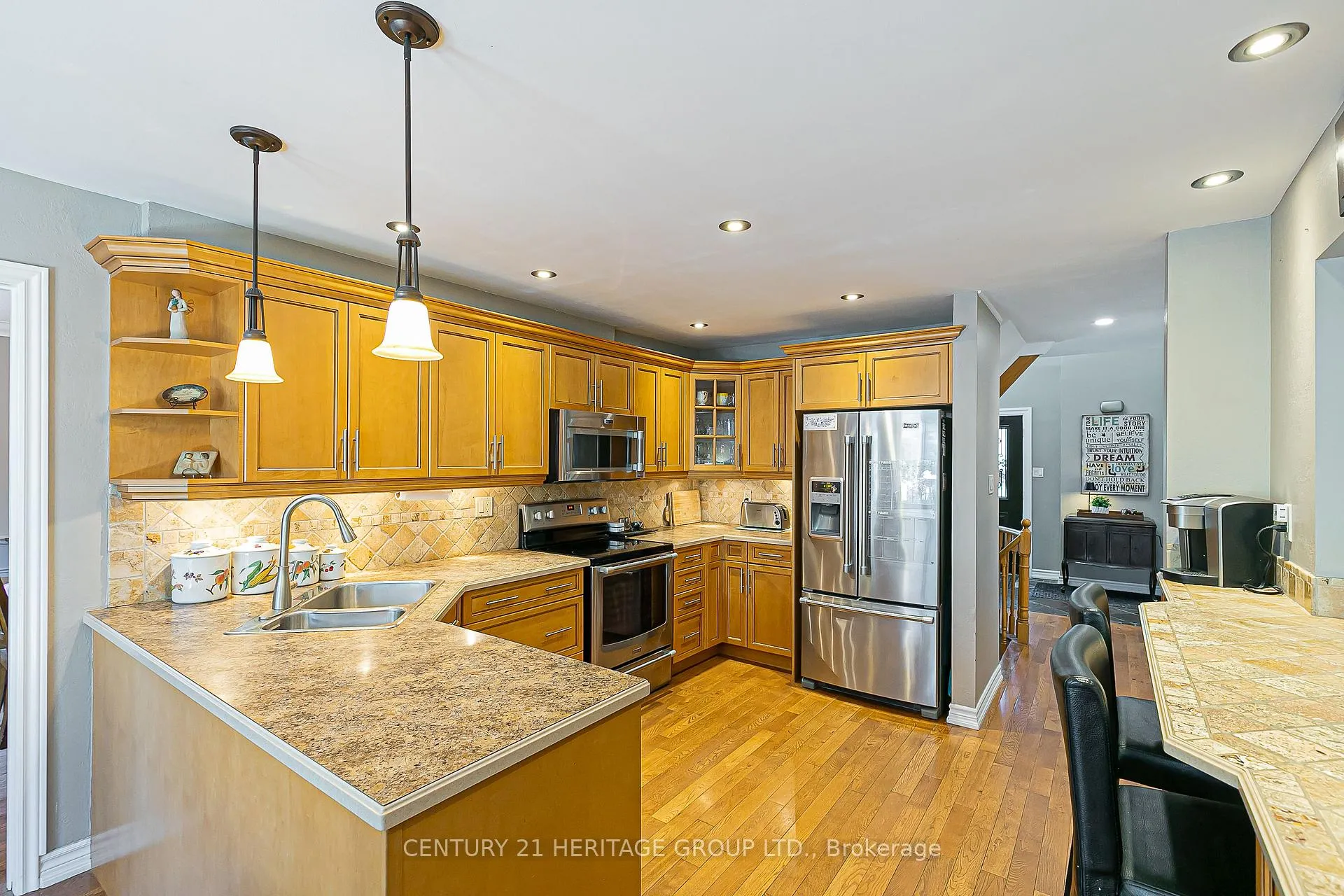 Photo 12 of 40 Albery Crescent, Aurora, Aurora Highlands — HOMEH