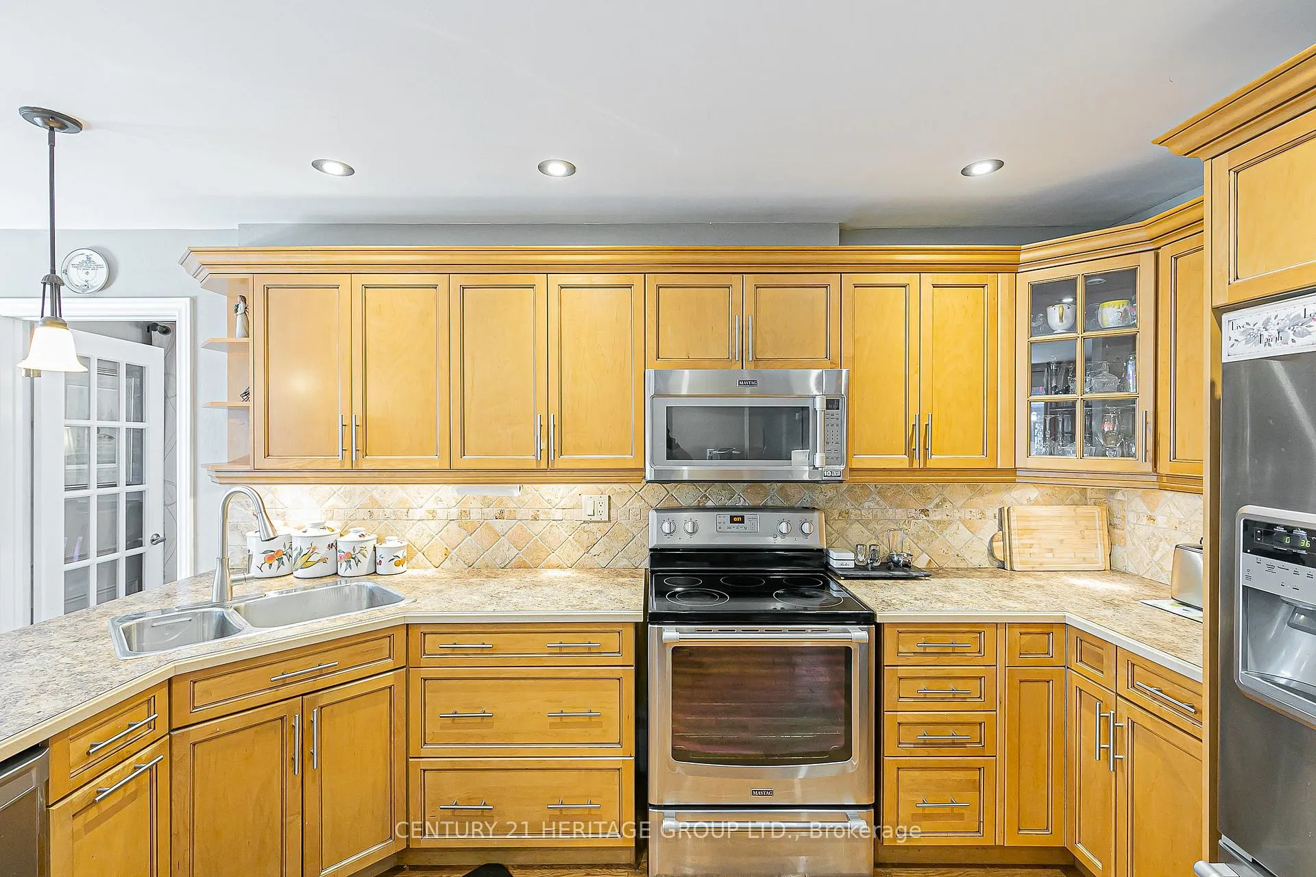 Photo 14 of 40 Albery Crescent, Aurora, Aurora Highlands — HOMEH