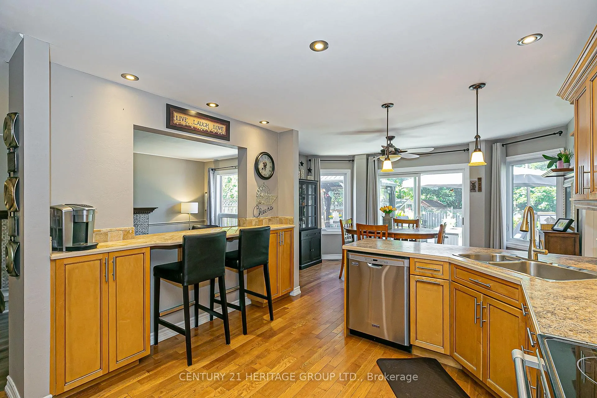 Photo 15 of 40 Albery Crescent, Aurora, Aurora Highlands — HOMEH