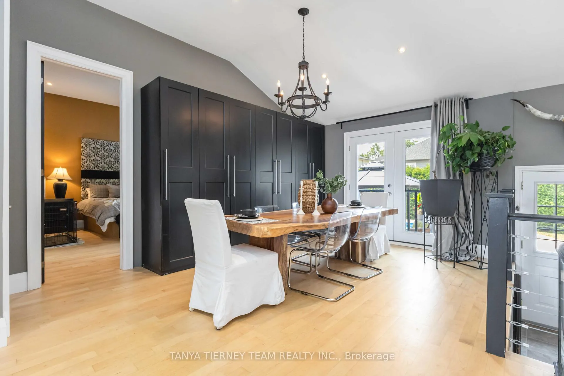 Photo 14 of 54 Montgomery Avenue, Whitby, Brooklin — HOMEH