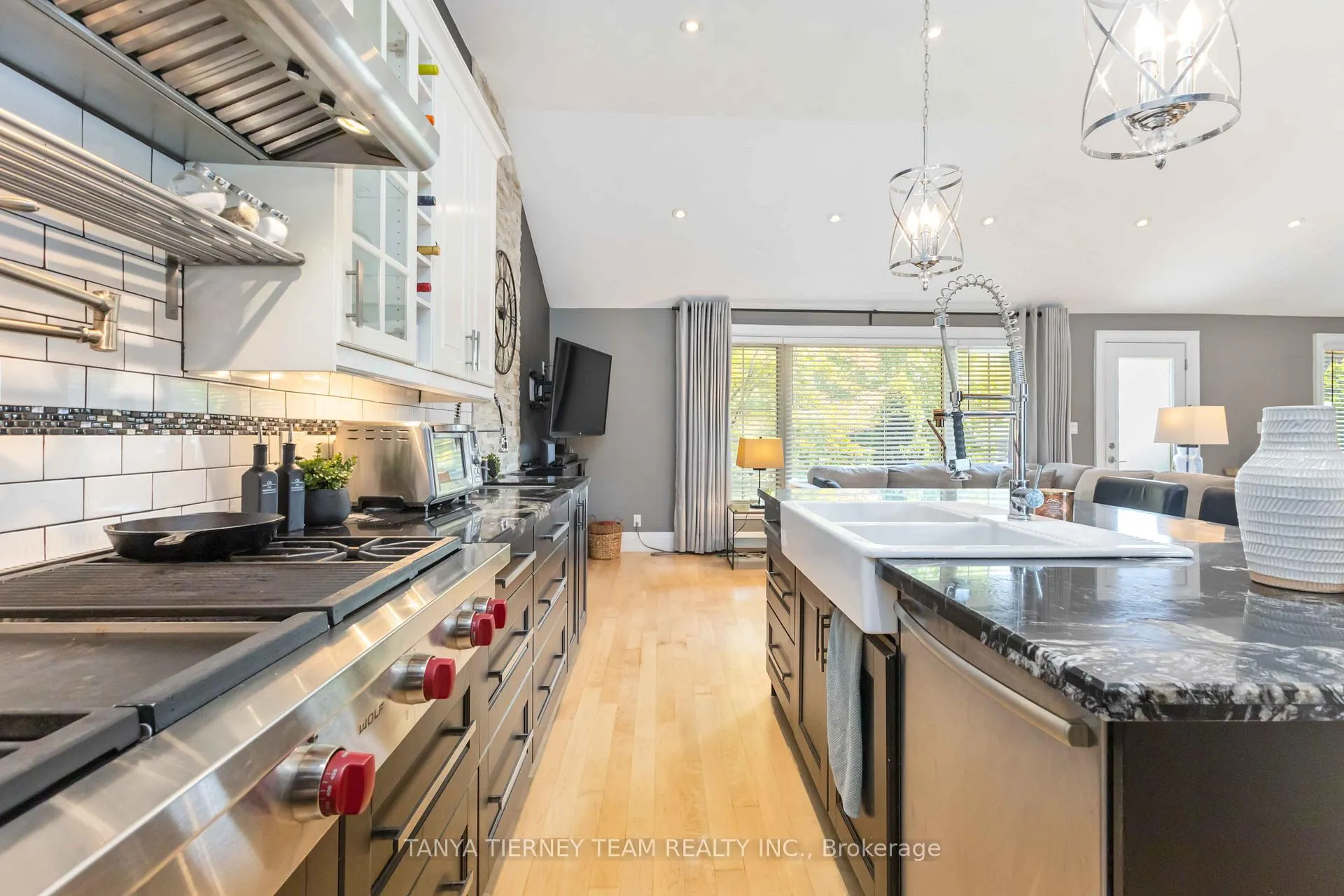 Photo 18 of 54 Montgomery Avenue, Whitby, Brooklin — HOMEH
