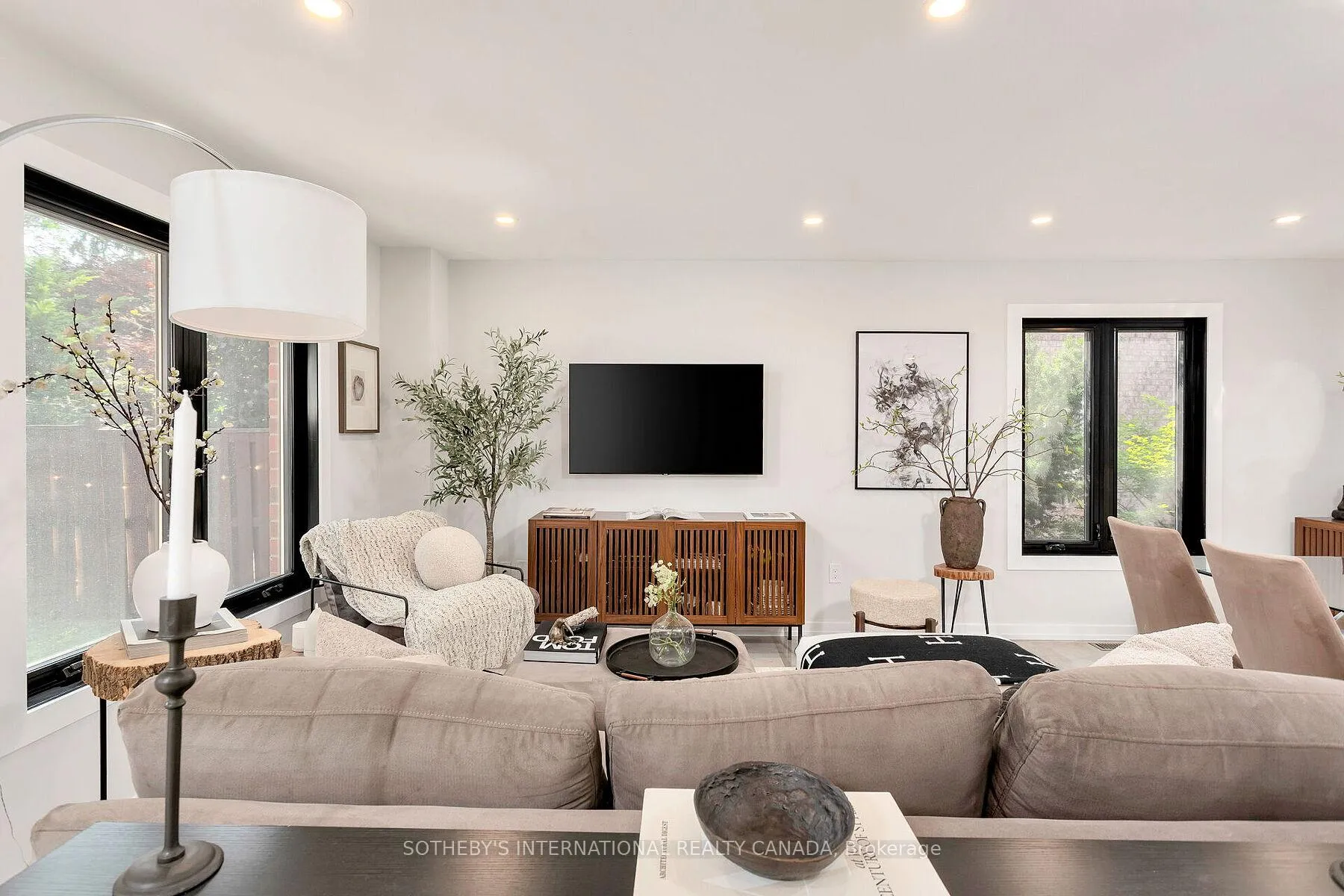 Photo 5 of 173 South Belair Drive, Vaughan, Sonoma Heights — HOMEH
