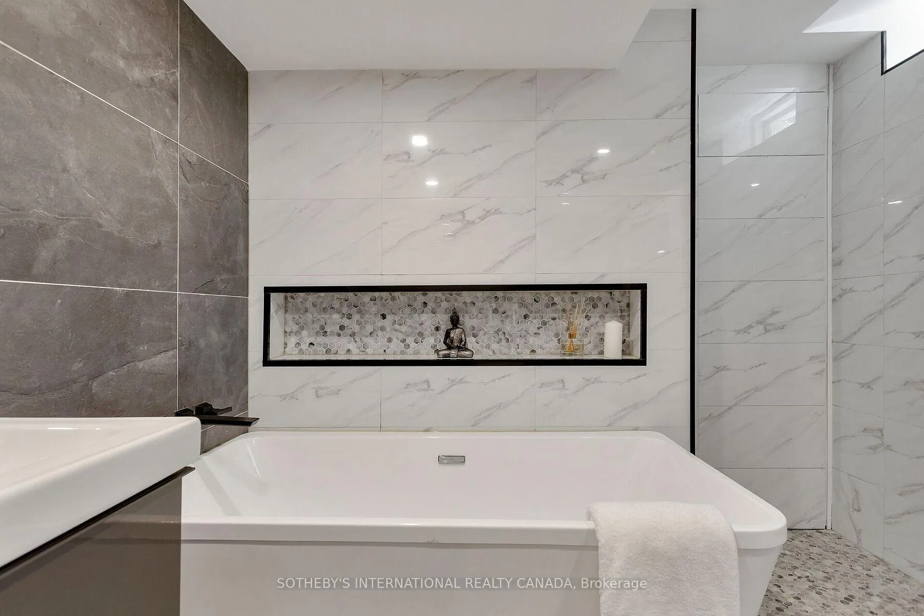 Photo 25 of 173 South Belair Drive, Vaughan, Sonoma Heights — HOMEH
