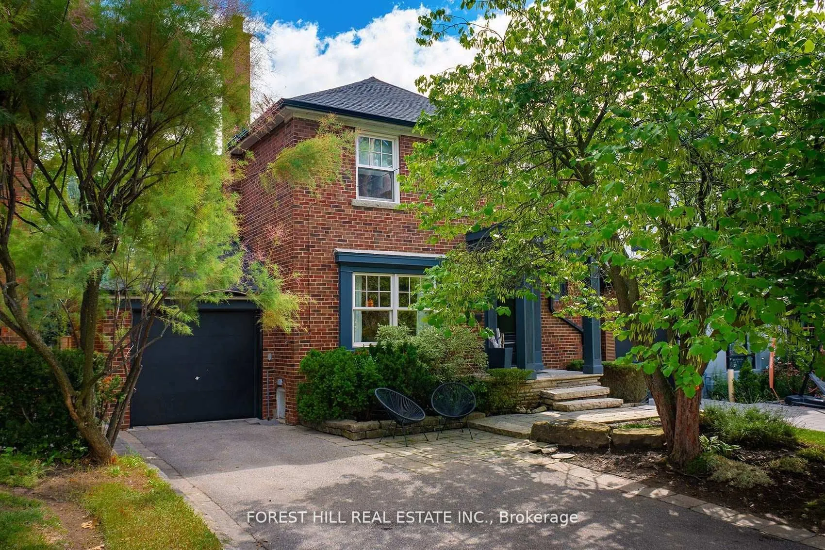 Photo 2 of 9 Peveril Hill S, Toronto, Humewood-Cedarvale — HOMEH