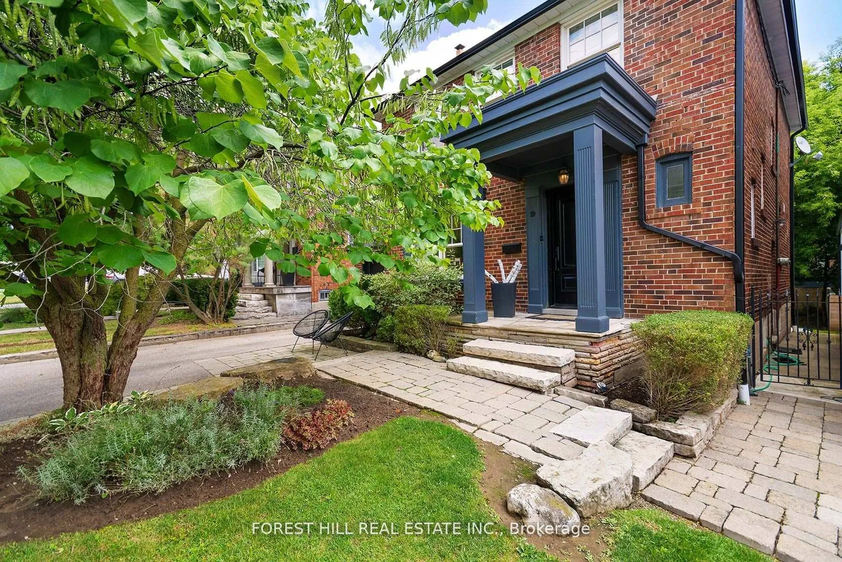 Photo 4 of 9 Peveril Hill S, Toronto, Humewood-Cedarvale — HOMEH