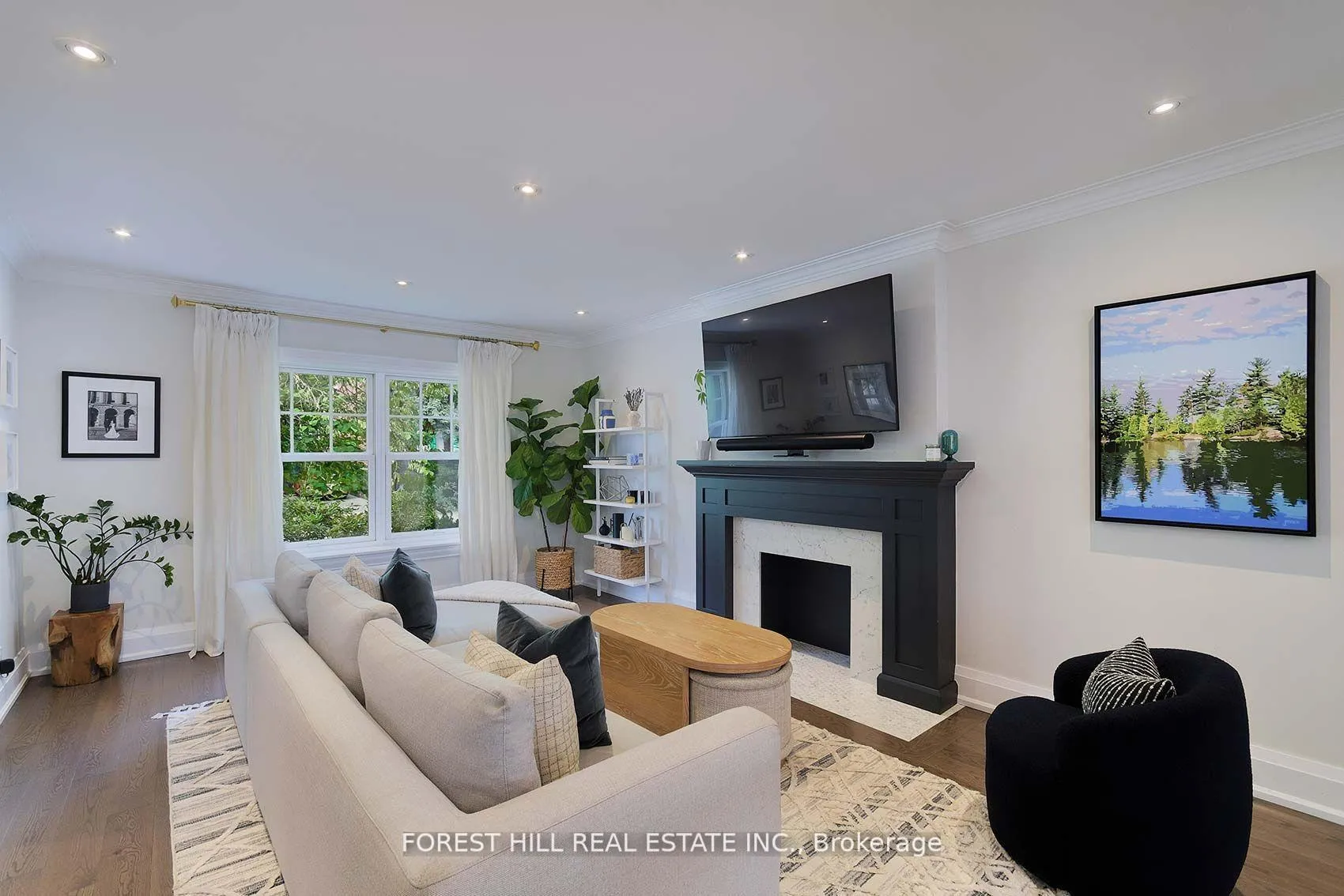 Photo 12 of 9 Peveril Hill S, Toronto, Humewood-Cedarvale — HOMEH