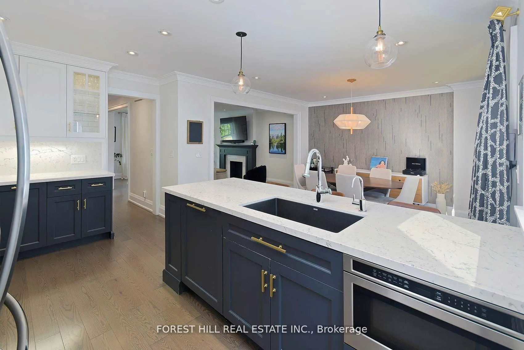 Photo 14 of 9 Peveril Hill S, Toronto, Humewood-Cedarvale — HOMEH