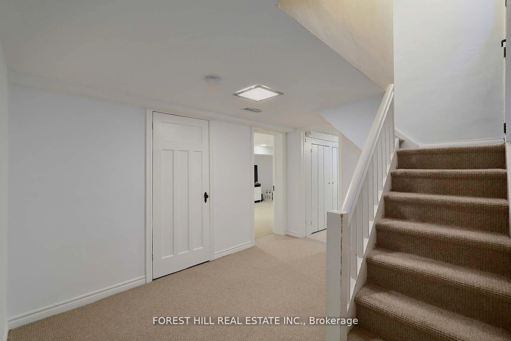 Photo 30 of 9 Peveril Hill S, Toronto, Humewood-Cedarvale — HOMEH