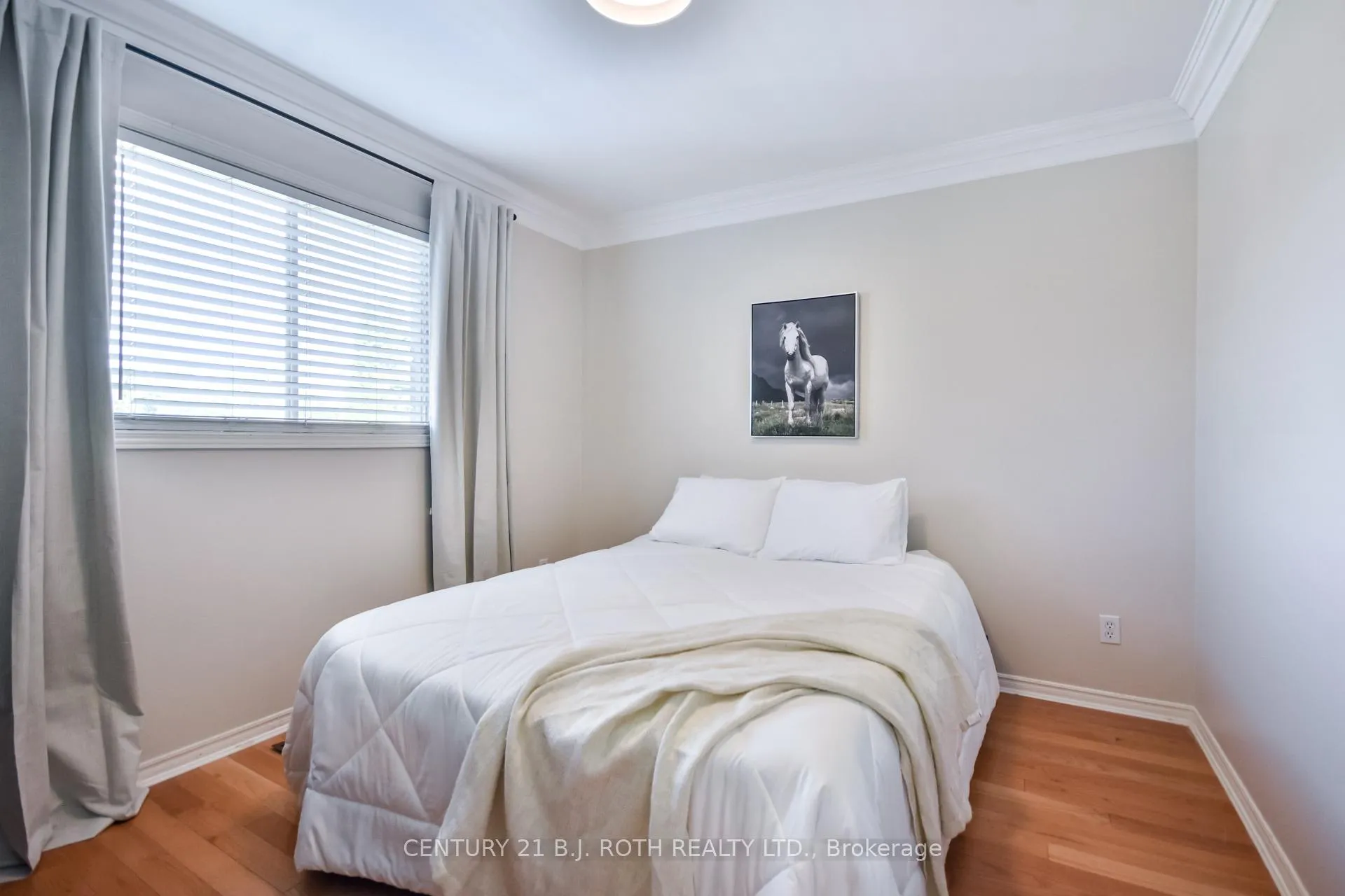 Photo 21 of 25 Keats Drive, Barrie, Letitia Heights — HOMEH
