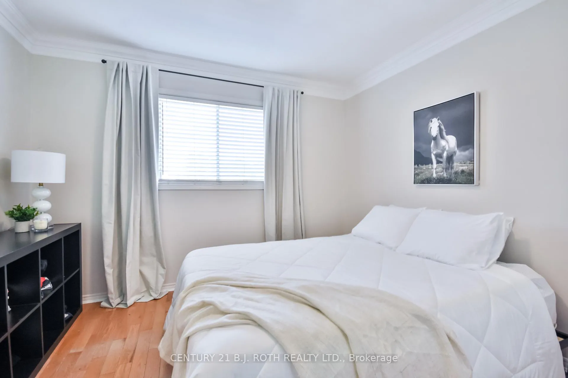 Photo 22 of 25 Keats Drive, Barrie, Letitia Heights — HOMEH