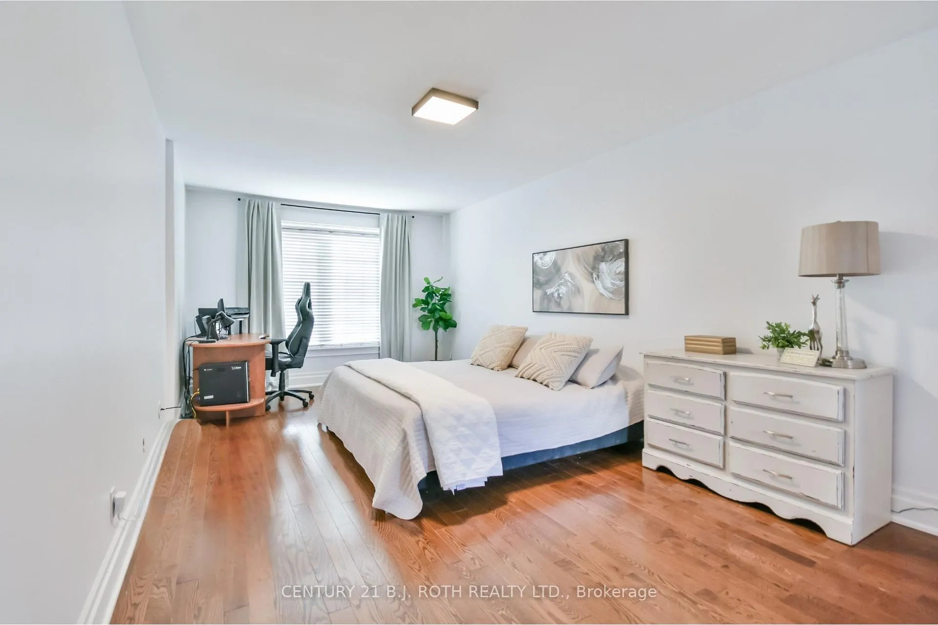 Photo 27 of 25 Keats Drive, Barrie, Letitia Heights — HOMEH