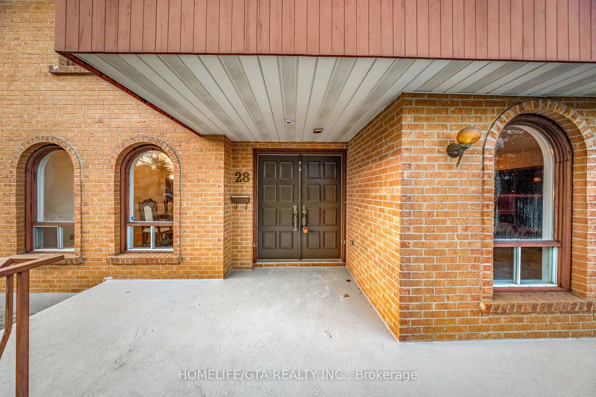 Photo 4 of 28 Wilkins Drive, Kitchener — HOMEH