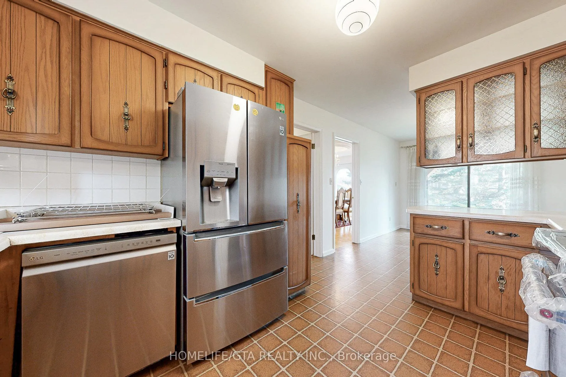 Photo 15 of 28 Wilkins Drive, Kitchener — HOMEH