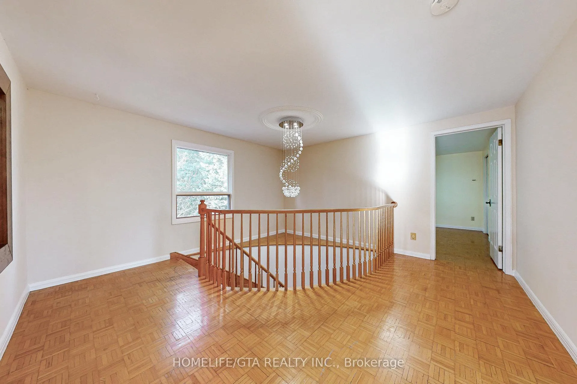 Photo 18 of 28 Wilkins Drive, Kitchener — HOMEH
