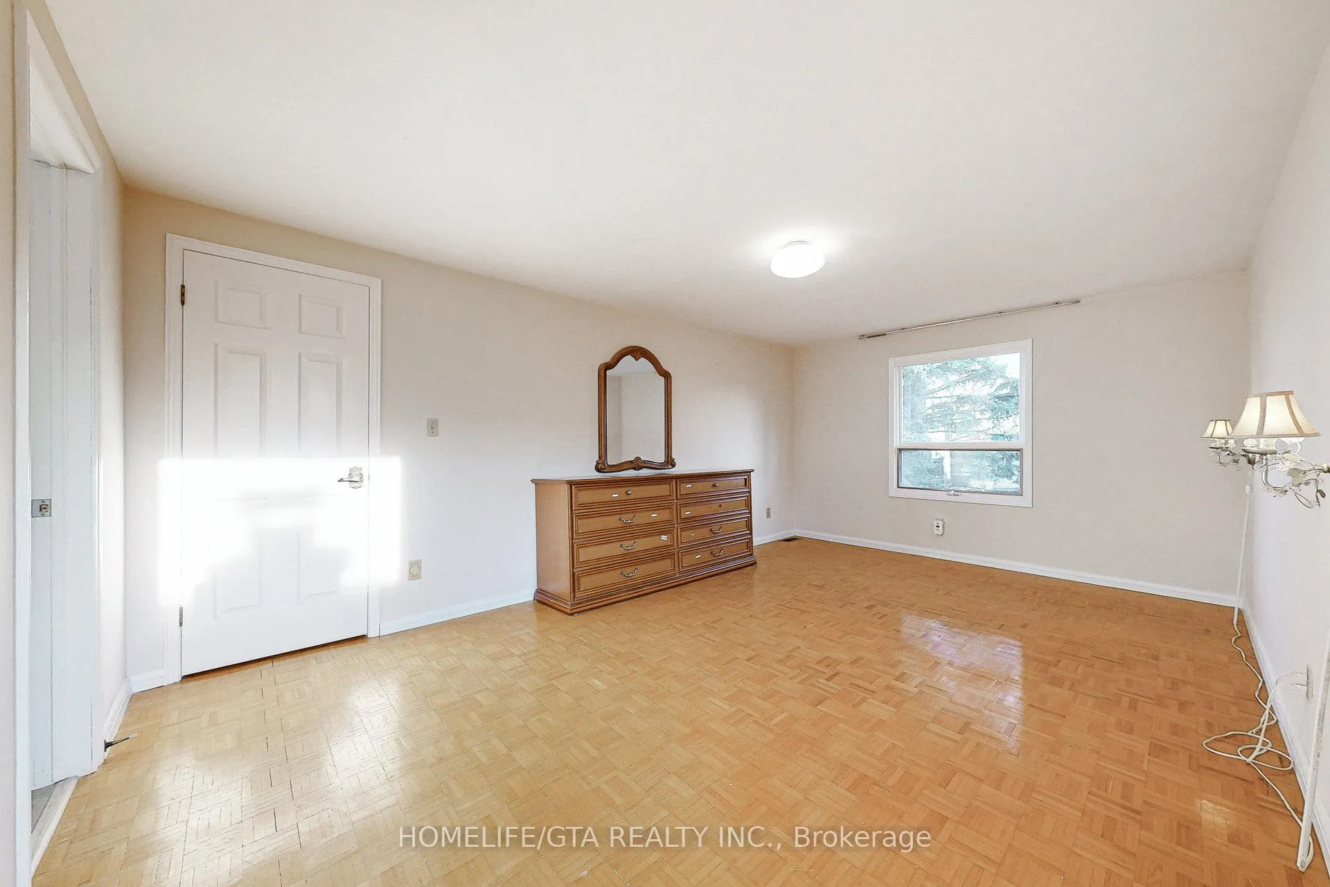 Photo 26 of 28 Wilkins Drive, Kitchener — HOMEH
