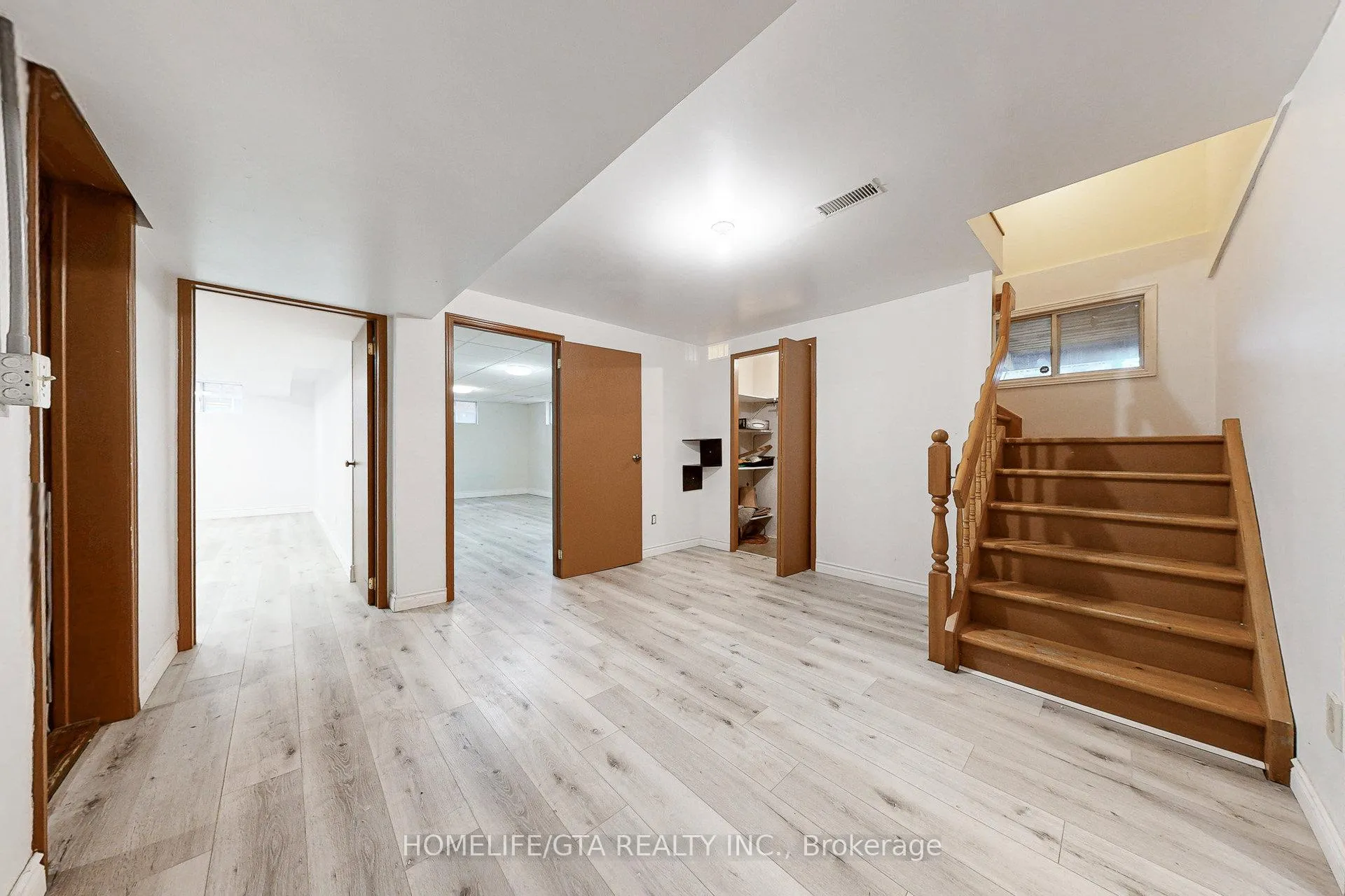 Photo 29 of 28 Wilkins Drive, Kitchener — HOMEH