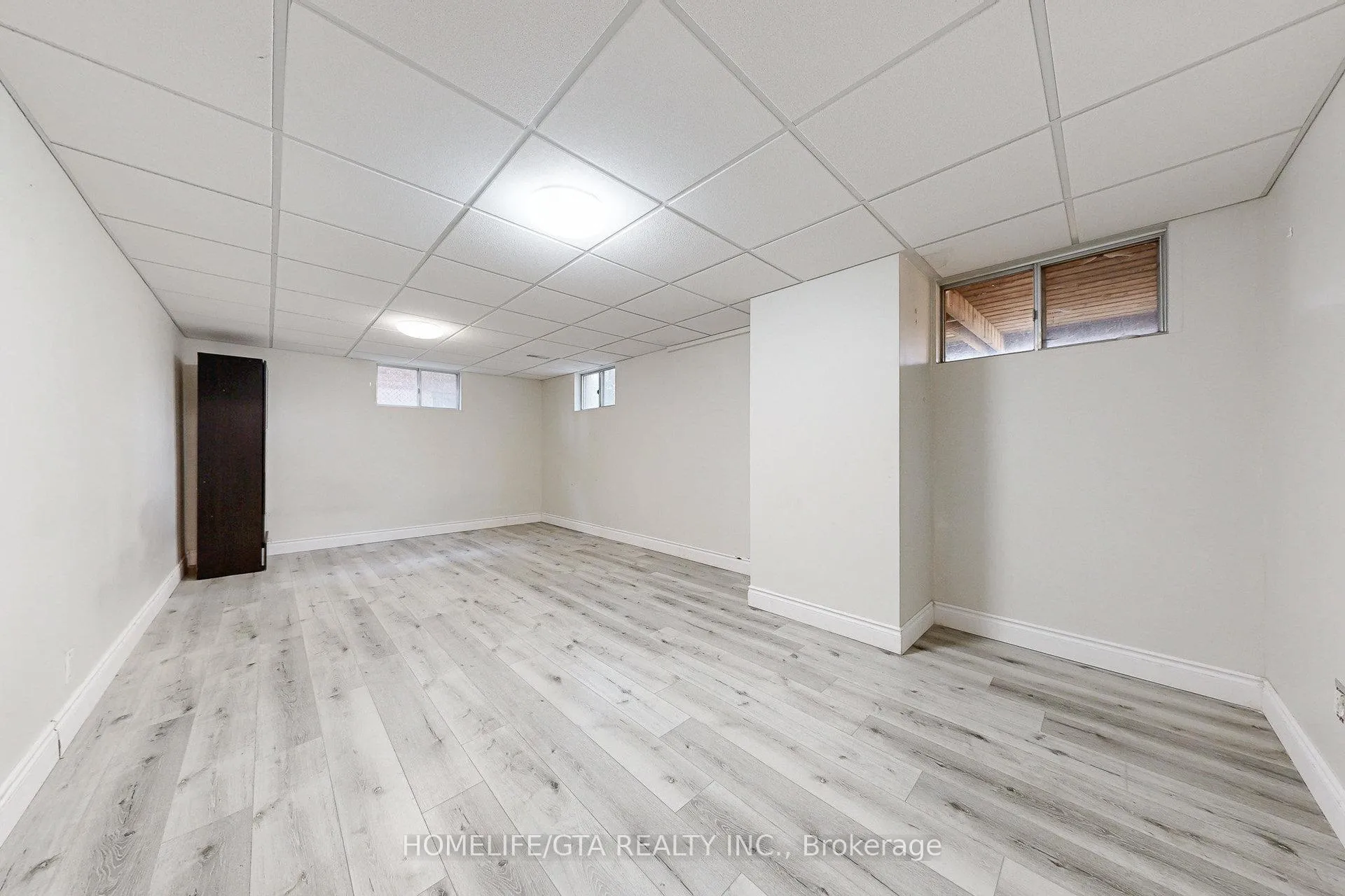 Photo 30 of 28 Wilkins Drive, Kitchener — HOMEH
