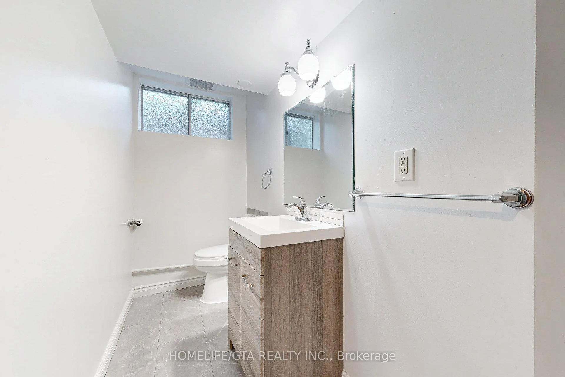 Photo 33 of 28 Wilkins Drive, Kitchener — HOMEH