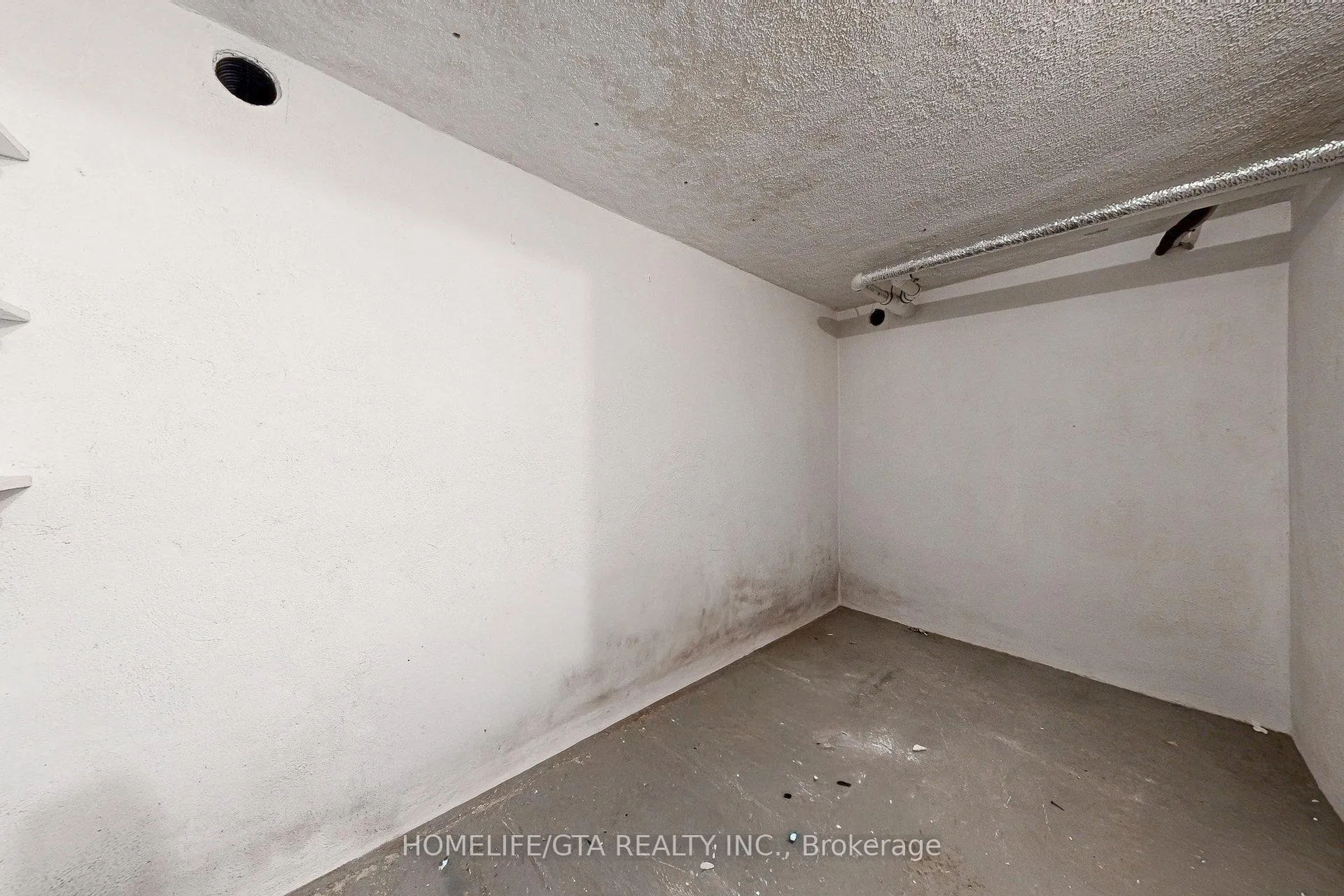 Photo 35 of 28 Wilkins Drive, Kitchener — HOMEH
