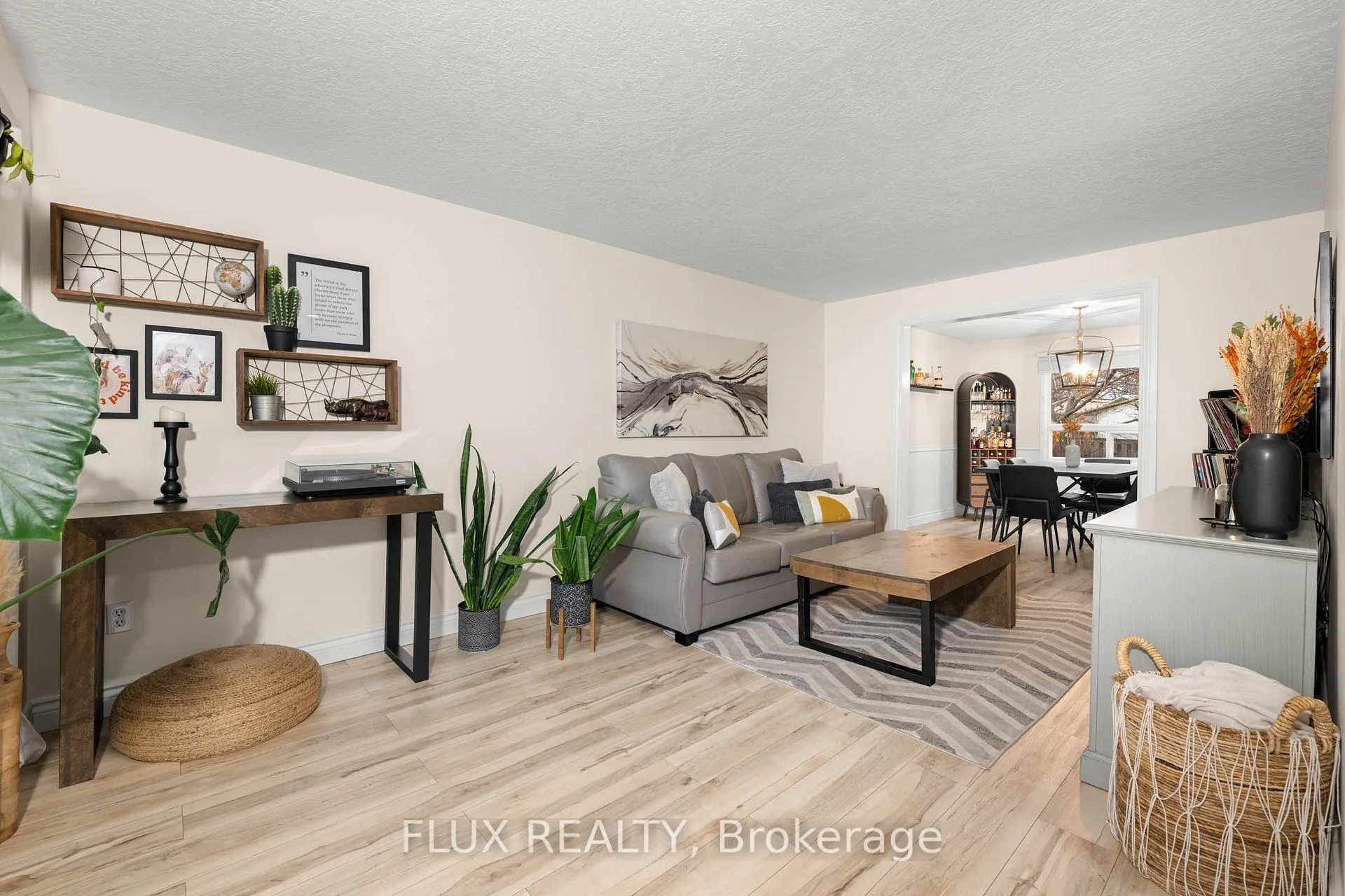 Photo 10 of 159 Rolling Meadows Drive, Kitchener, Forest Heights — HOMEH