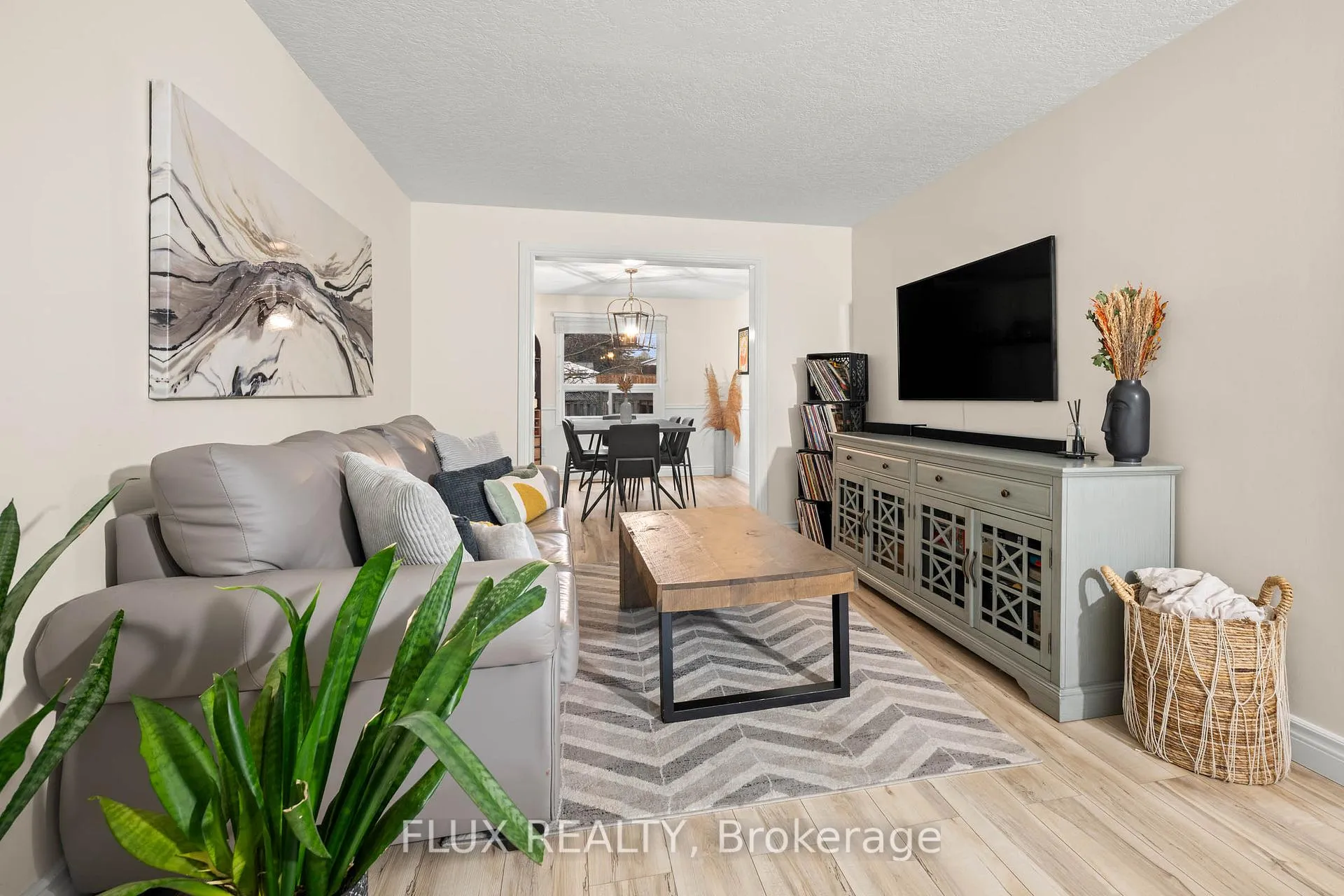 Photo 11 of 159 Rolling Meadows Drive, Kitchener, Forest Heights — HOMEH