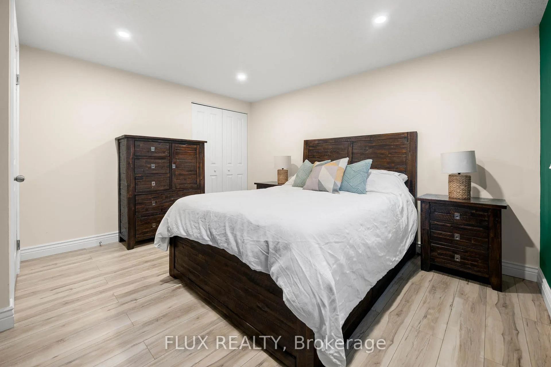 Photo 26 of 159 Rolling Meadows Drive, Kitchener, Forest Heights — HOMEH