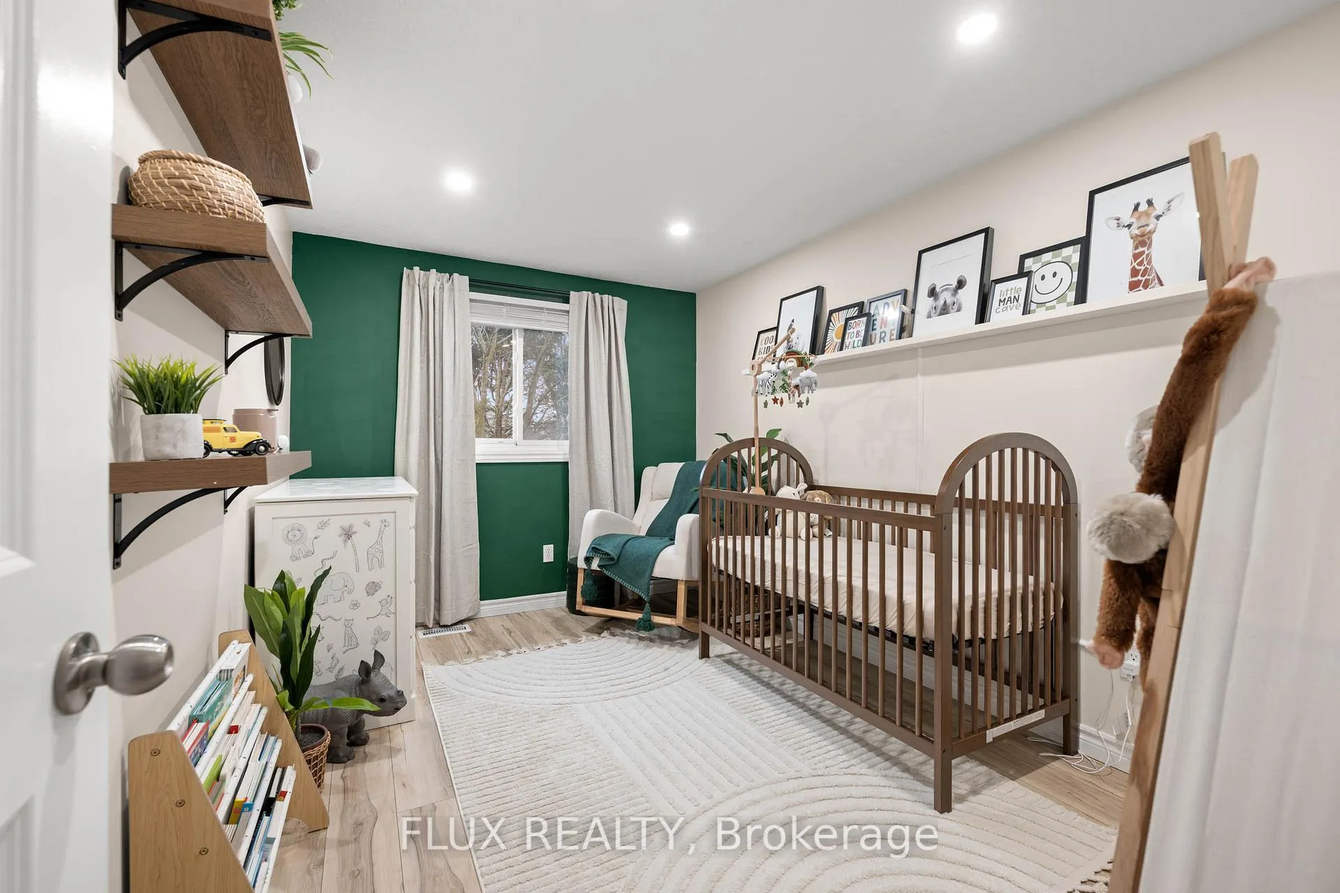 Photo 29 of 159 Rolling Meadows Drive, Kitchener, Forest Heights — HOMEH