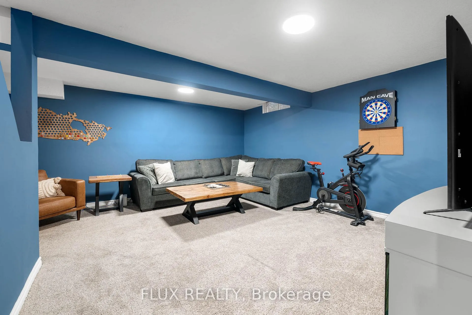 Photo 32 of 159 Rolling Meadows Drive, Kitchener, Forest Heights — HOMEH