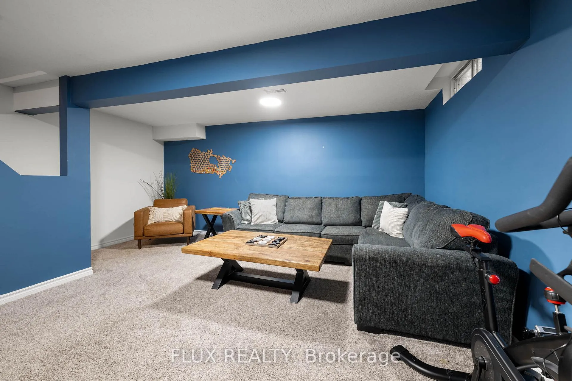 Photo 33 of 159 Rolling Meadows Drive, Kitchener, Forest Heights — HOMEH