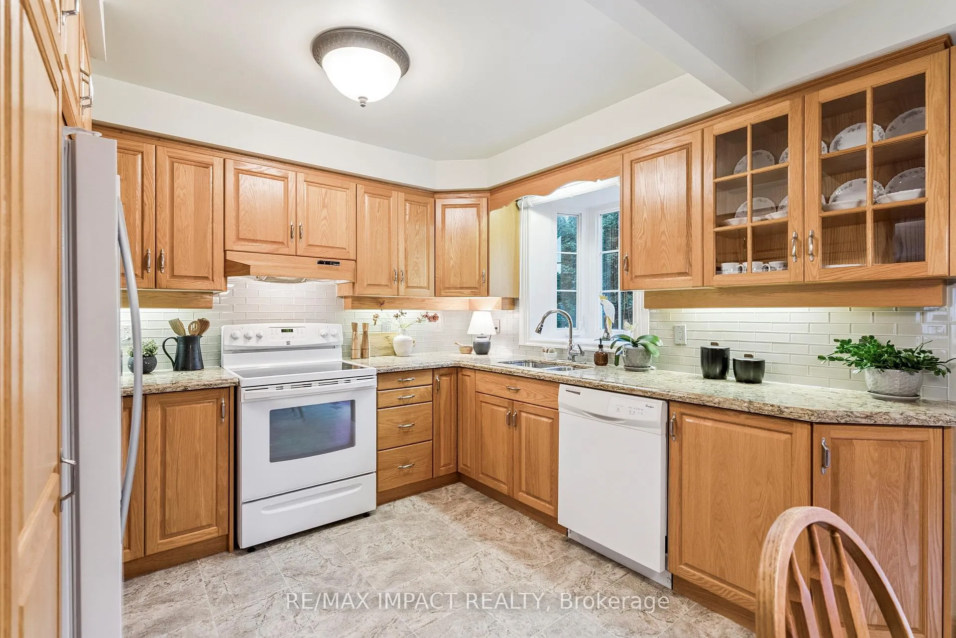 Photo 14 of 145 Hialeah Crescent, Whitby, Blue Grass Meadows — HOMEH