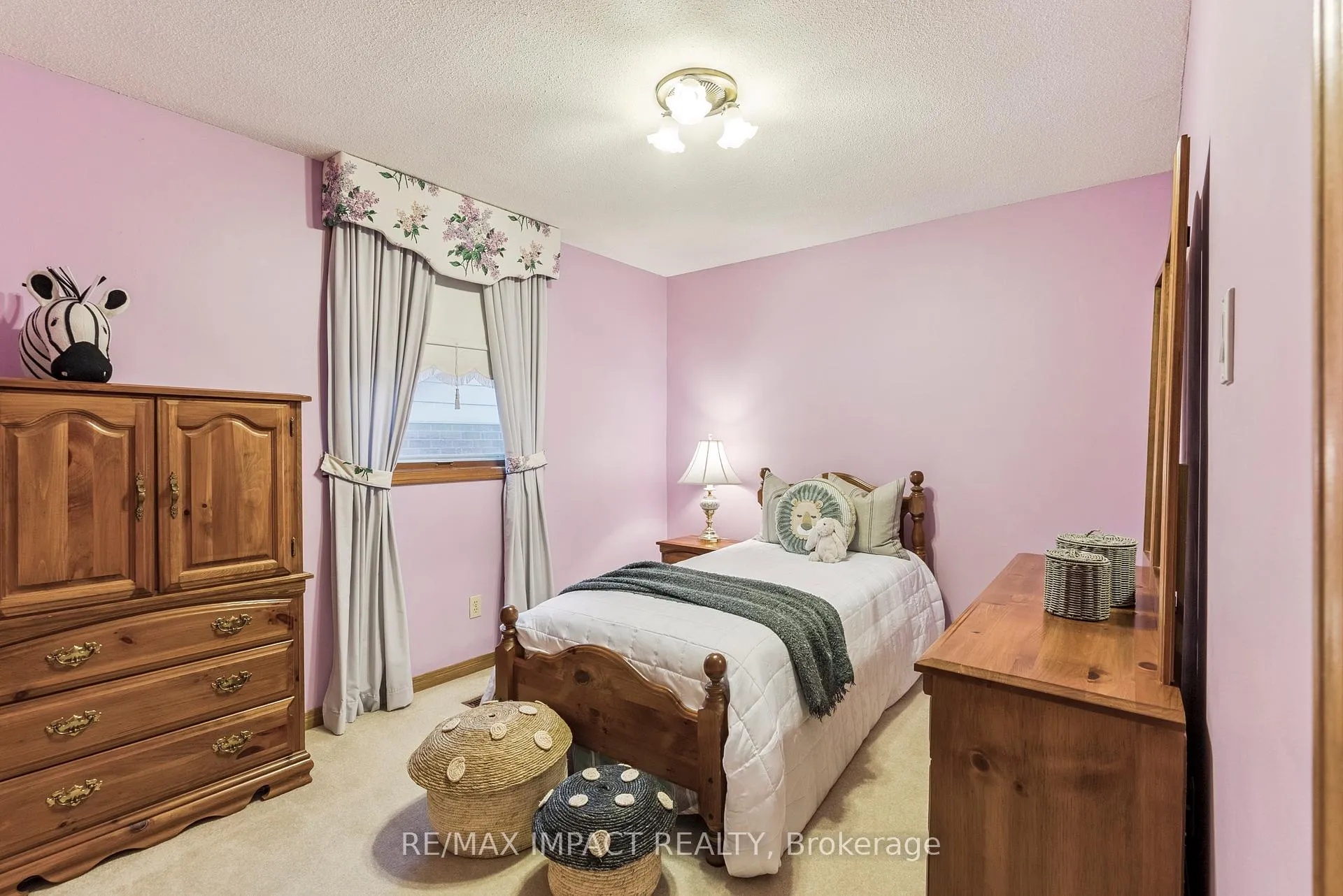Photo 18 of 145 Hialeah Crescent, Whitby, Blue Grass Meadows — HOMEH