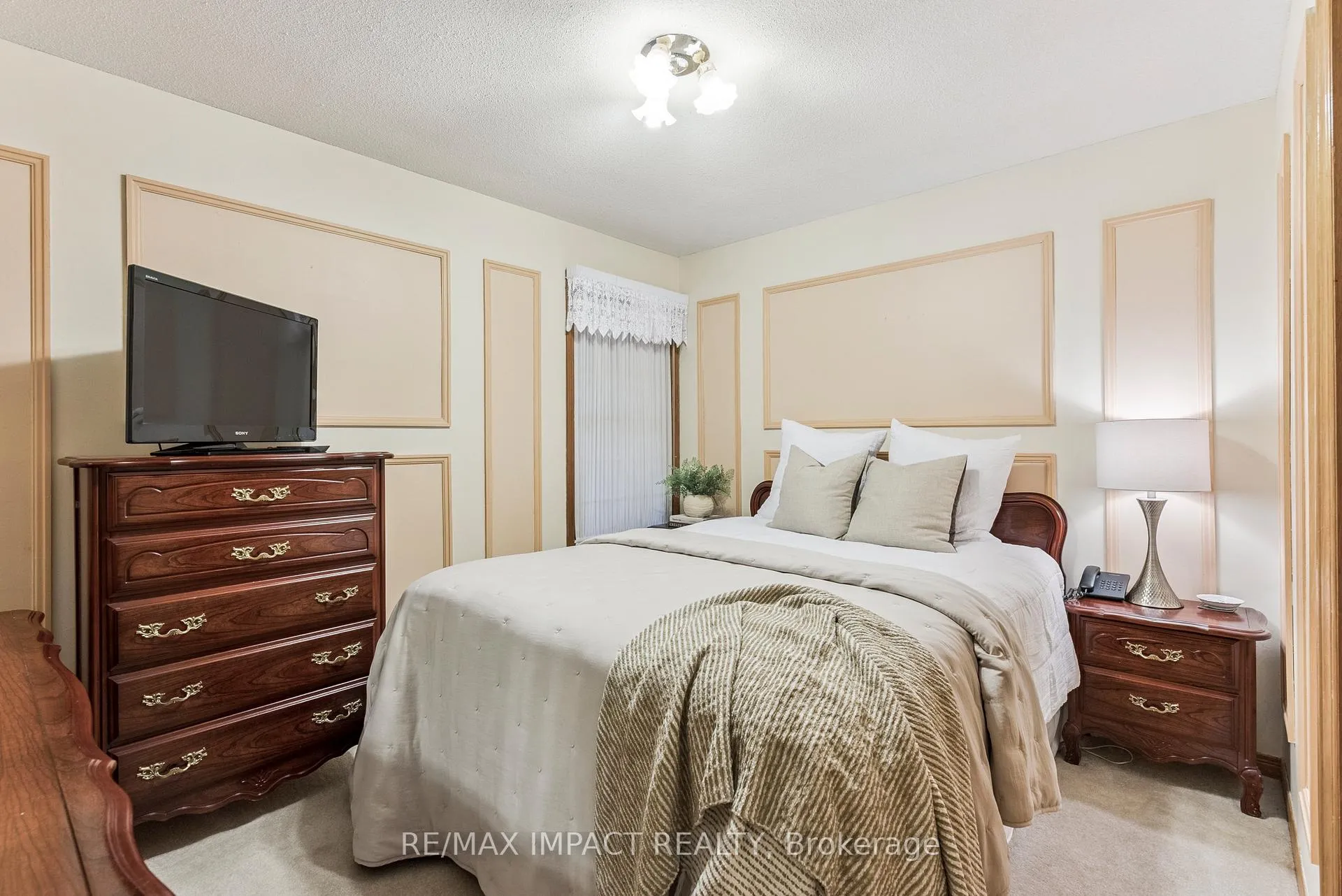 Photo 19 of 145 Hialeah Crescent, Whitby, Blue Grass Meadows — HOMEH